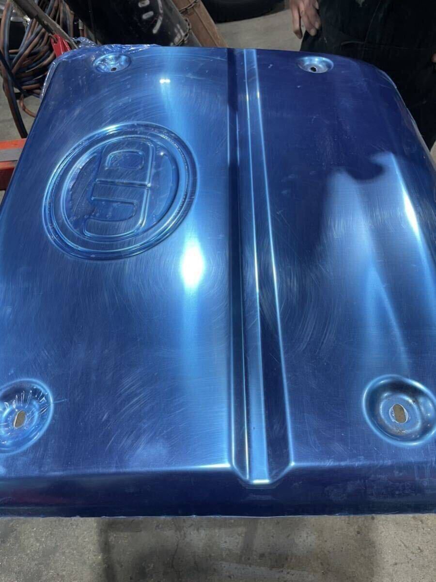 17クオン（UD現行型）マフラーカバーステンレス