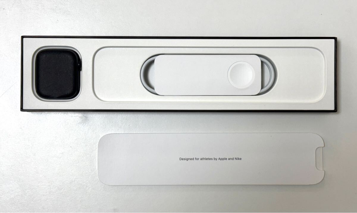 Apple Watch Series7 NIKE 45mm GPSモデル【画面保護フィルム付き】