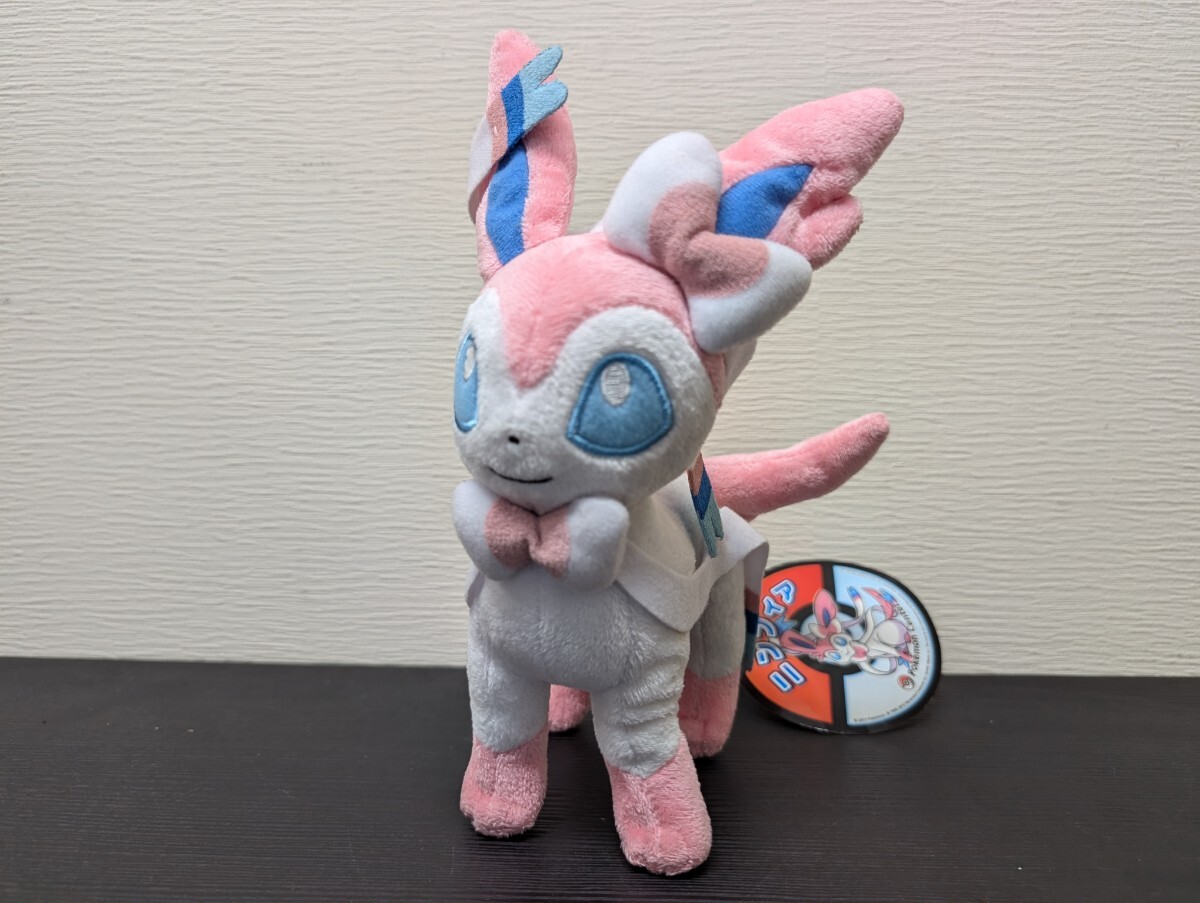 2013年製品 ポケモンセンターぬいぐるみ　ニンフィア　タグ付　ポケットモンスタードール人形フィギュア　ピカチュウ