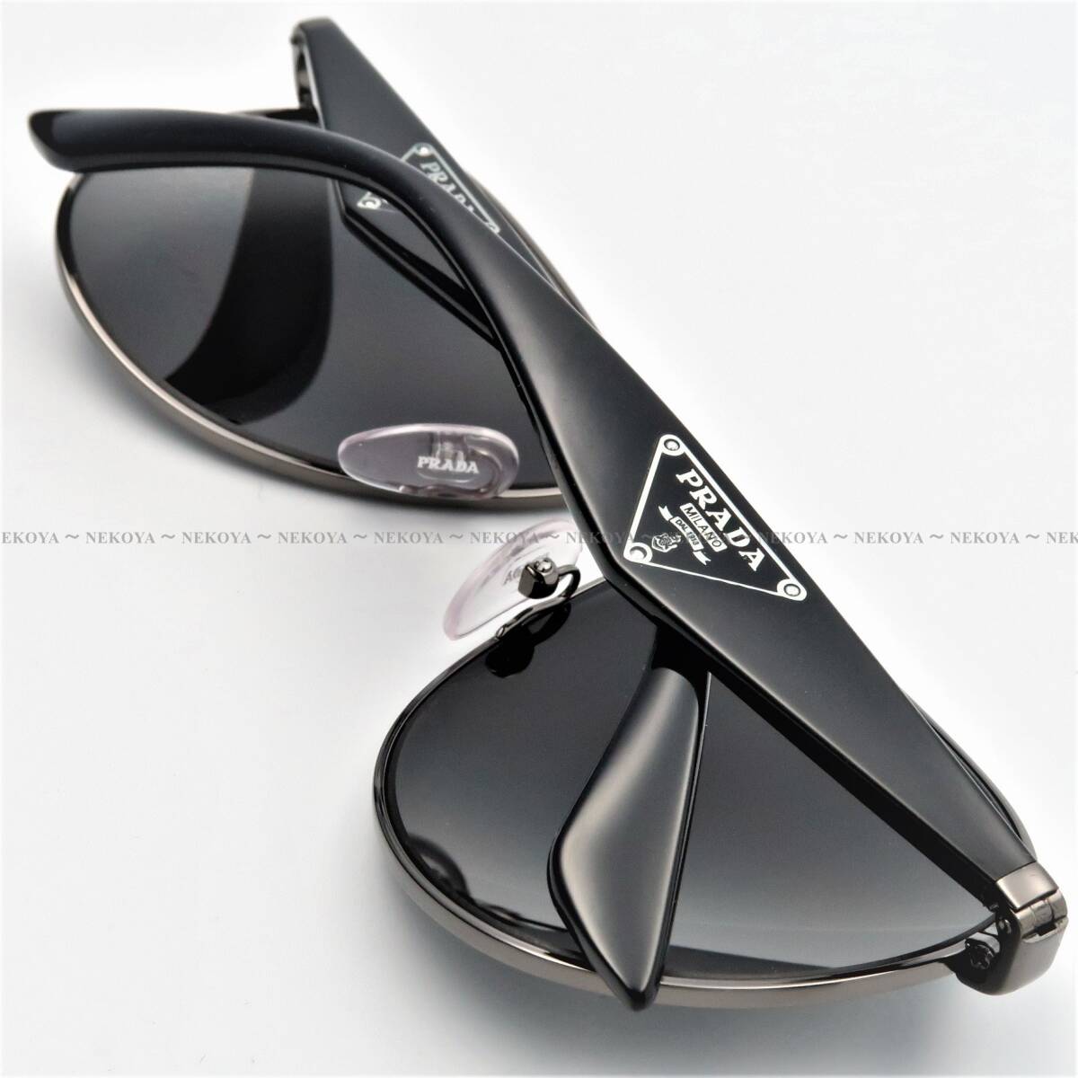 【訳アリSALE】PRADA SPR 53Q 5AV-5S0 サングラス 黒 訳アリSALE】PRADA SPR 53Q 5AV-5S0 サングラス 黒 プラダ