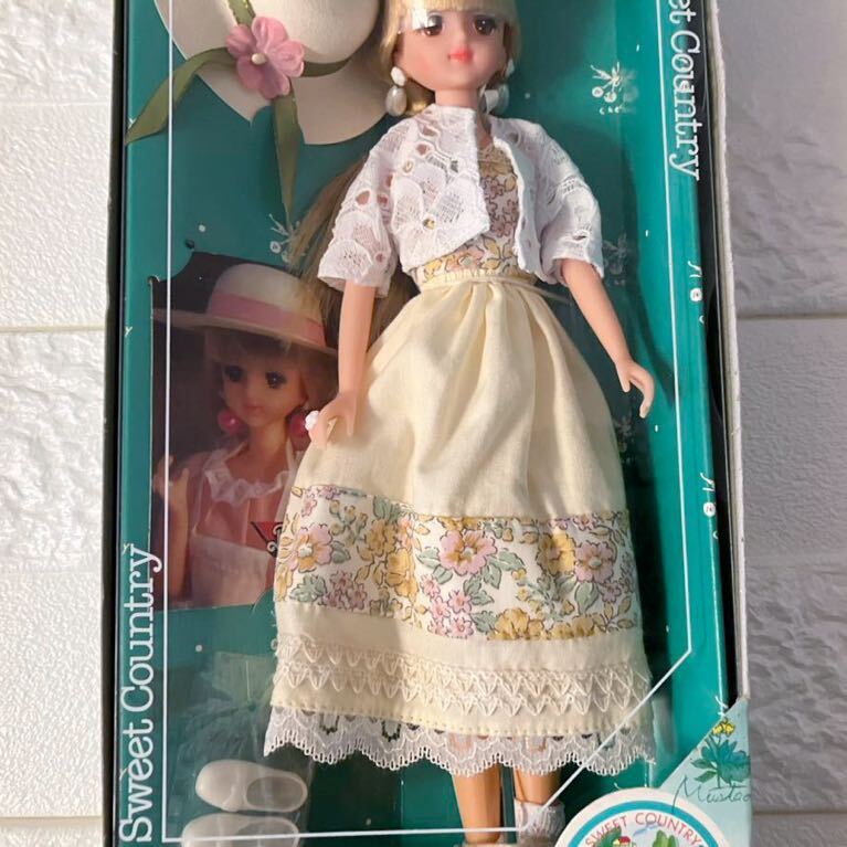 レア 未開封 ☆ タカラ スイートカントリー バービー 花柄 レア 未開封 ☆ タカラ スイートカントリー バービー 花柄