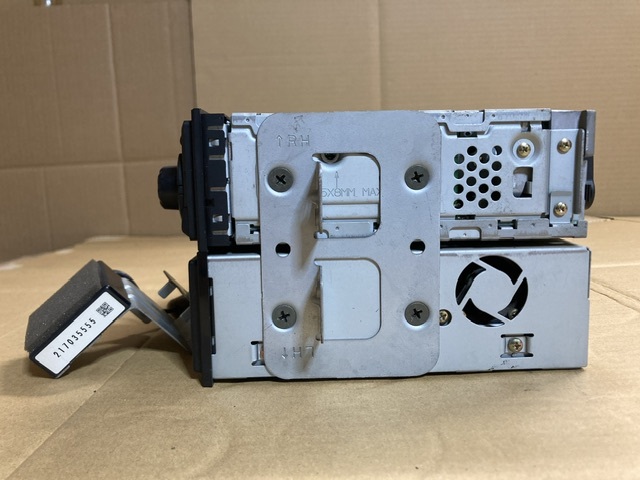 オーディオ CD デッキ プレーヤー リバティ RNM12 ニッサン 25915-AE100 Clarion PP-2361N CCU-3020VB ナビ 未テスト