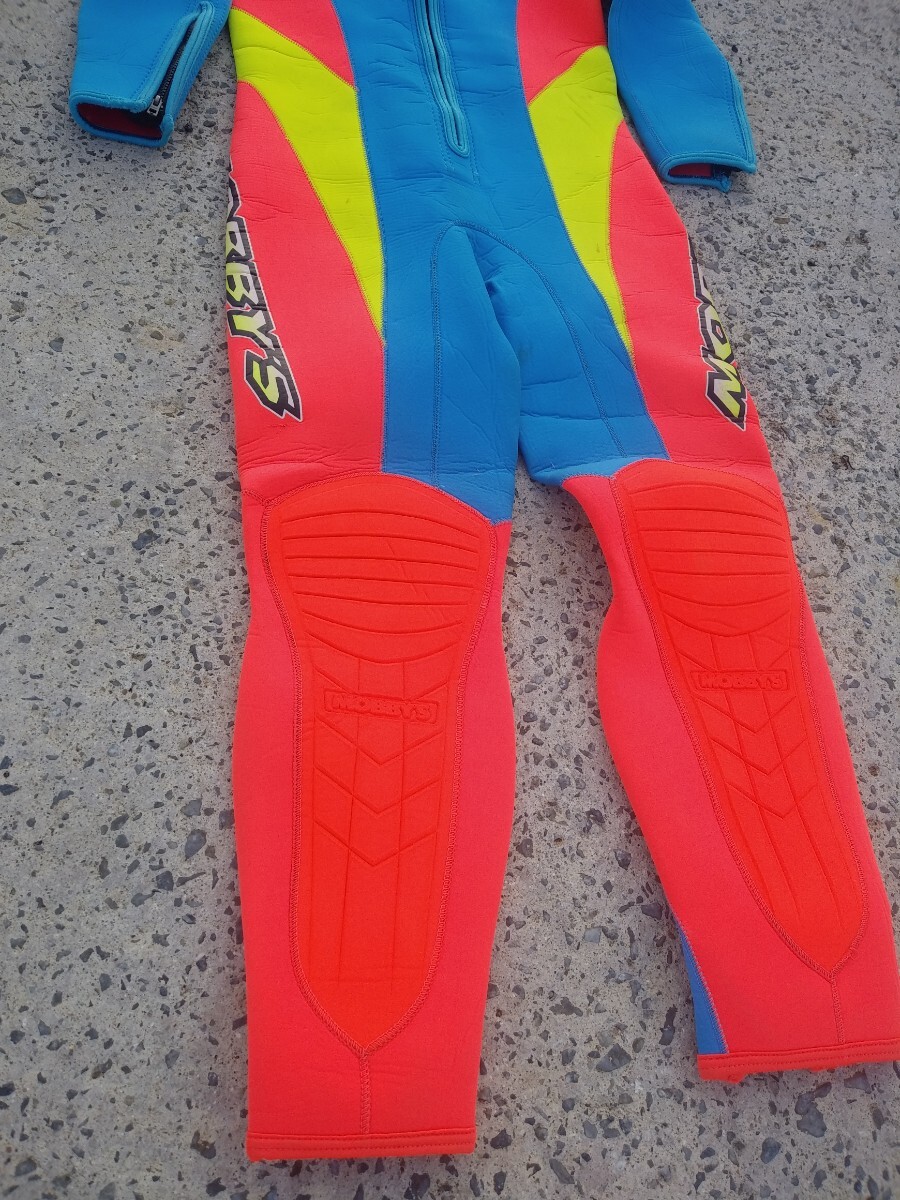 mo beads wet suit 3 millimeter 