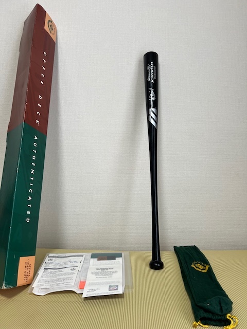 イチロー ICHIRO51 ミズノプロ アッパーデック社ホログラム入り イチロー ICHIRO51 ミズノプロ アッパーデック社ホログラム入り