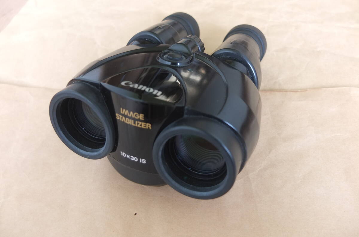 Yahoo!オークション - Canon (キャノン)10x30 IS 双眼鏡 Yahoo!オークション - Canon (キャノン)10x30 IS 双眼鏡