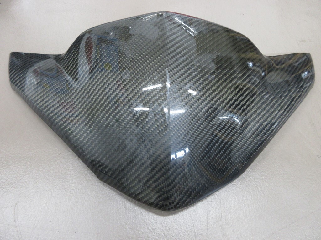 【611】中古品：カーボンフロントマスク　2011年　ヤマハ　シグナスX