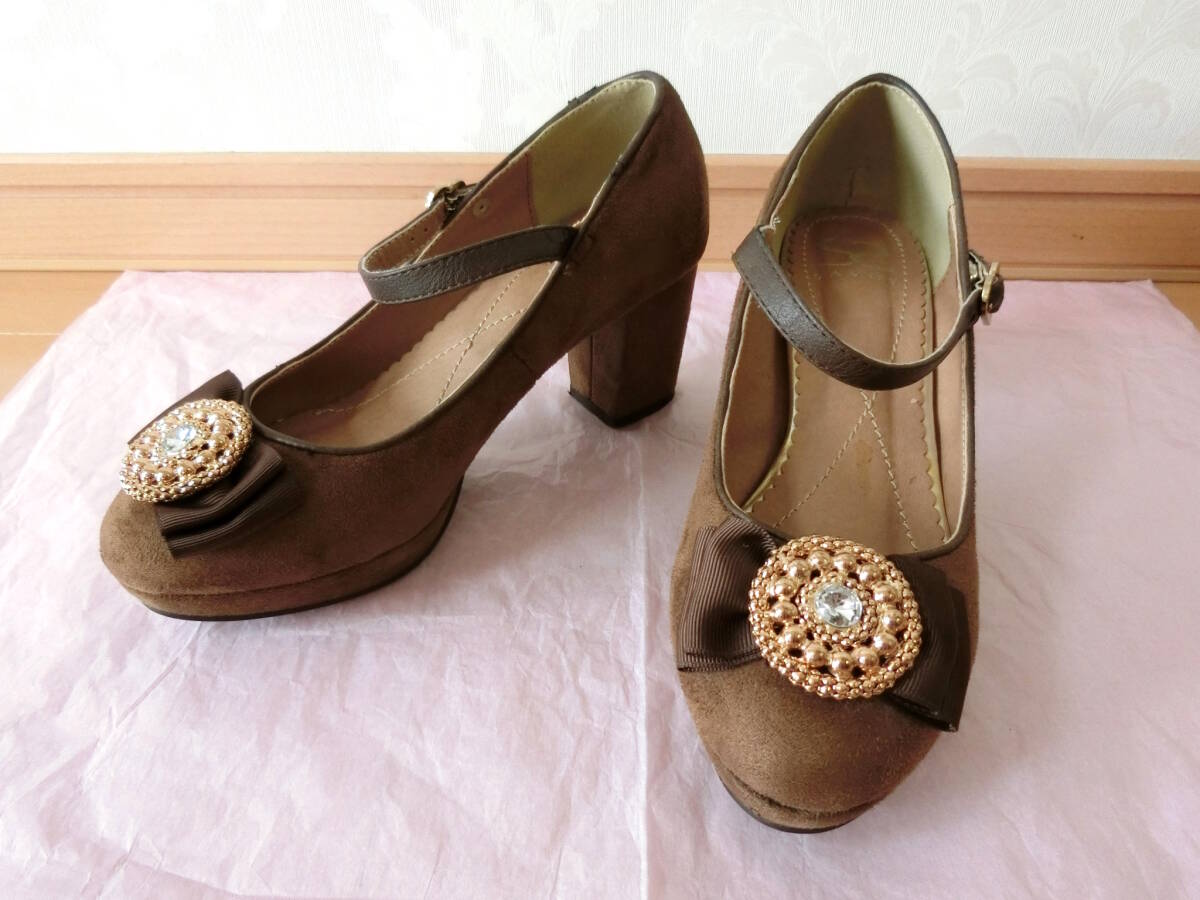 【送料無料】【中古】★SAVOY サボイ☆リボン＆ビジュー付きストラップパンプス スエード風/茶ブラウン/23.5㎝/(ジェリービーンズ_画像9
