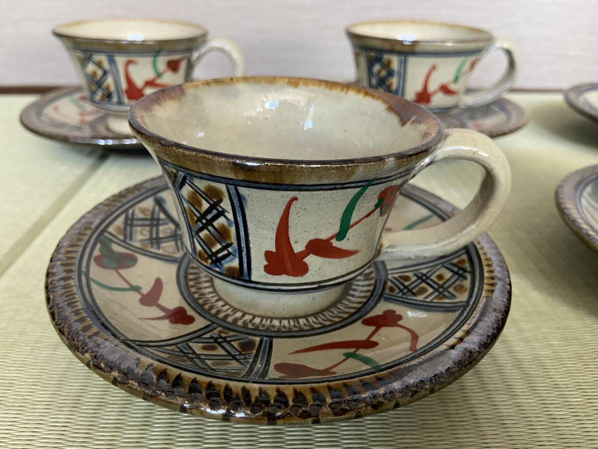 沖縄 やちむん 陶器 カップ＆ソーサー 4客＋1ソーサー 焼き物 コーヒーカップ