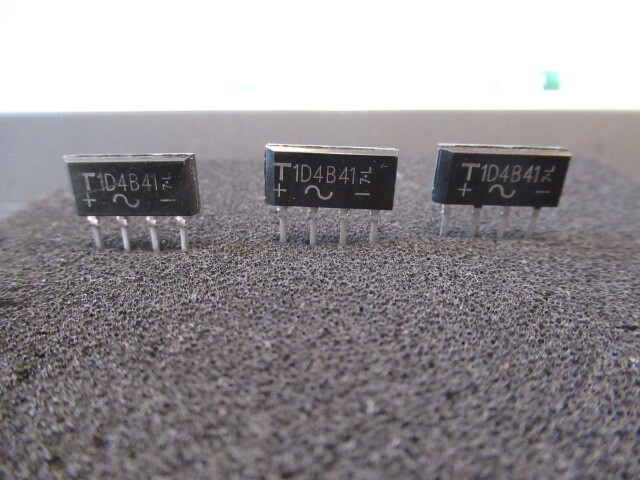 【未使用 長期保管品】ブリッジダイオード 整流器 東芝 1D4B41 3個セット_画像1