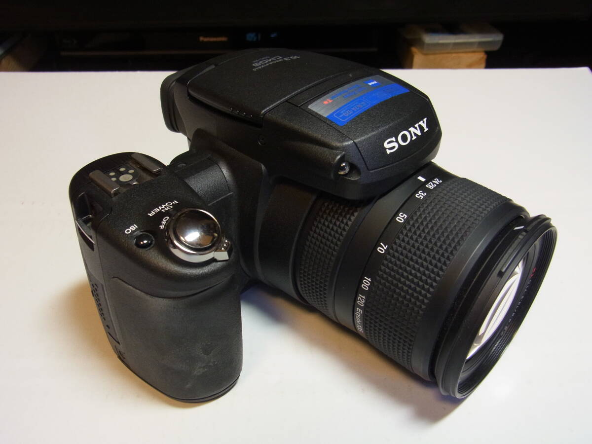 ☆希少☆SONY オールト゛デジカメ DSC-R1 サイバーショット 2005 ☆希少☆SONY オールト゛デジカメ DSC-R1 サイバーショット 2005