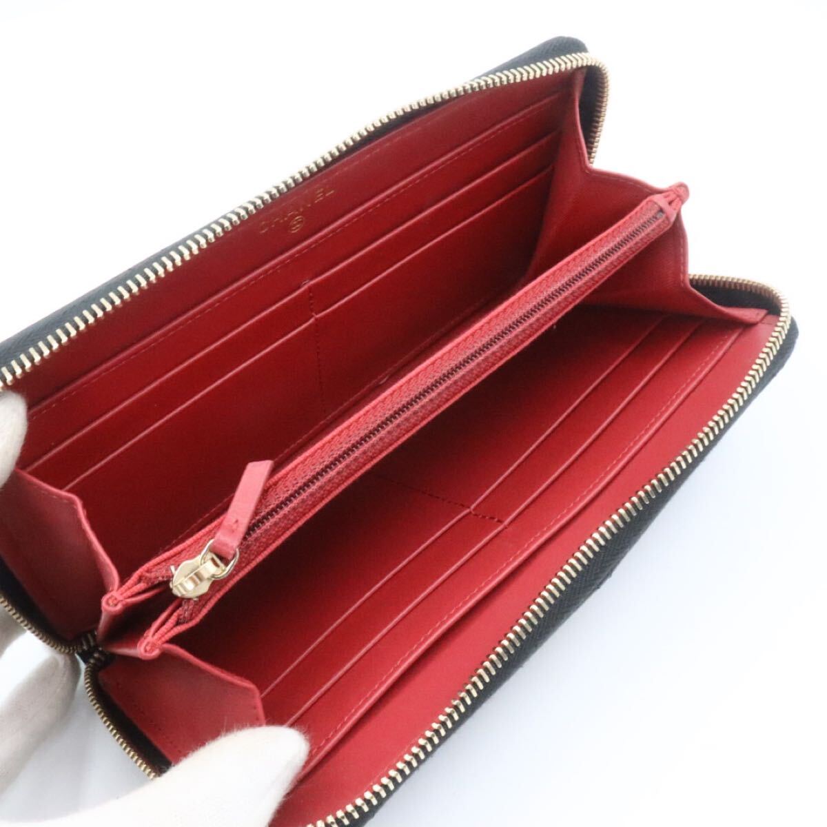 美品 シャネル 19 マトラッセ ラウンドファスナー 長財布 美品 シャネル 19 マトラッセ ラウンドファスナー 長財布