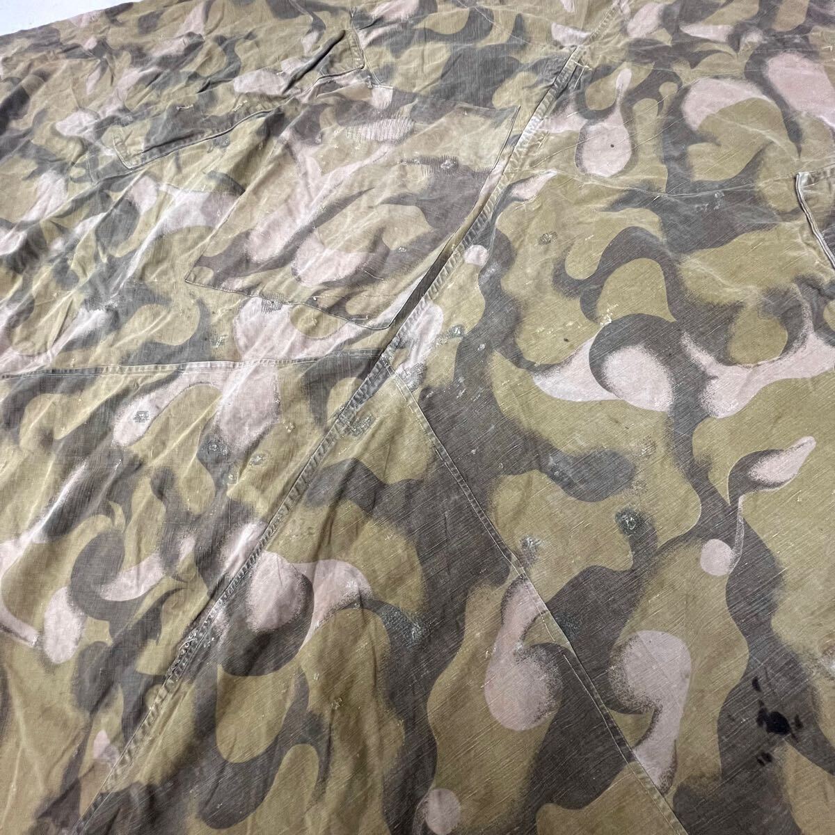 ①激レア希少品 初期型 ハンガリー 軍幕 扇形 ハリケーンカモ ①激レア希少品 初期型 ハンガリー 軍幕 扇形 ハリケーンカモ