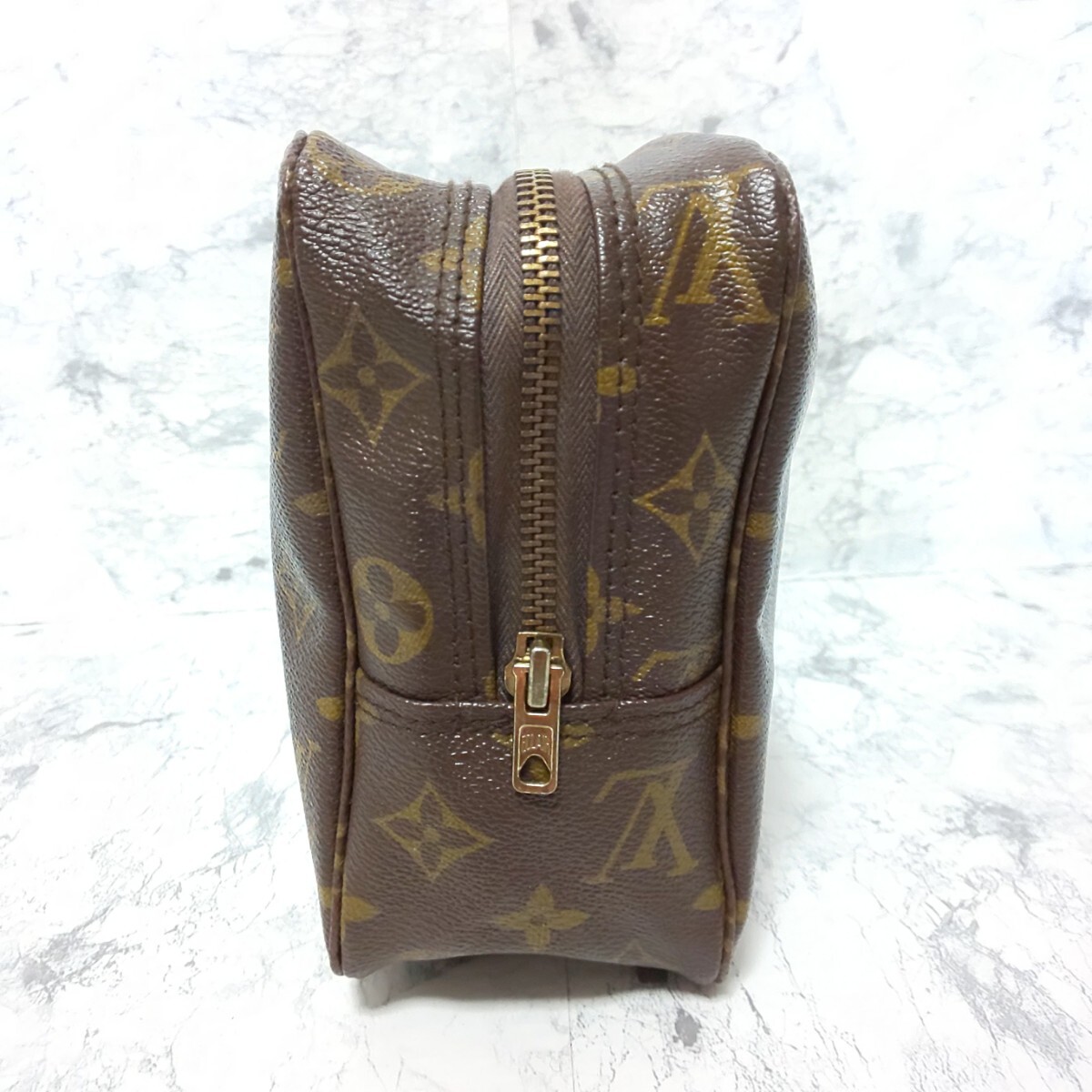 極美品】LOUIS VUITTON モノグラム トゥルーストワレット28 極美品】LOUIS VUITTON モノグラム トゥルーストワレット28