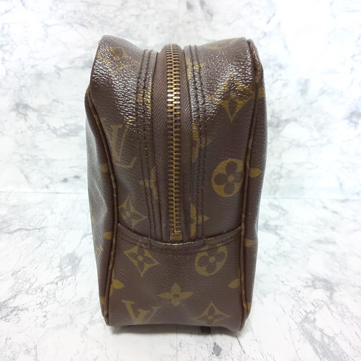 極美品】LOUIS VUITTON モノグラム トゥルーストワレット28 極美品】LOUIS VUITTON モノグラム トゥルーストワレット28