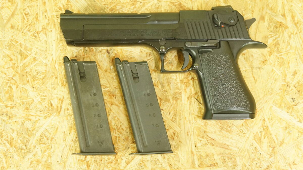 東京マルイ デザートイーグル 50AE ガスガン 後期モデル 予備マガジン付き　中古品　傷有　ガス漏れ無し、動作品