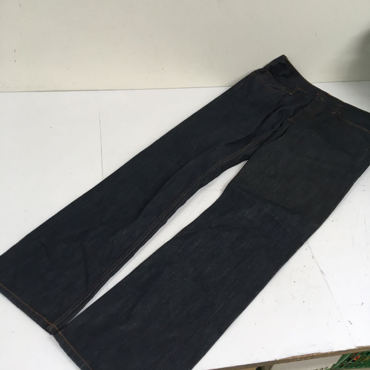 送料無料★UNIQLO ユニクロ★デニムパンツ　ジーパン　ジーンズ★メンズ　33（84㎝）#61003san