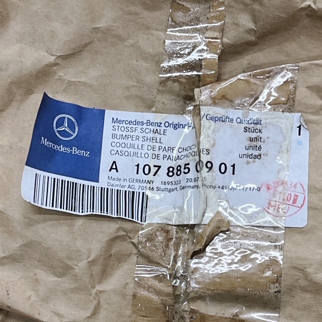 中古 メルセデスベンツ SL R107 フロントバンパー 左フェイスバーカバー A1078850901 _画像9