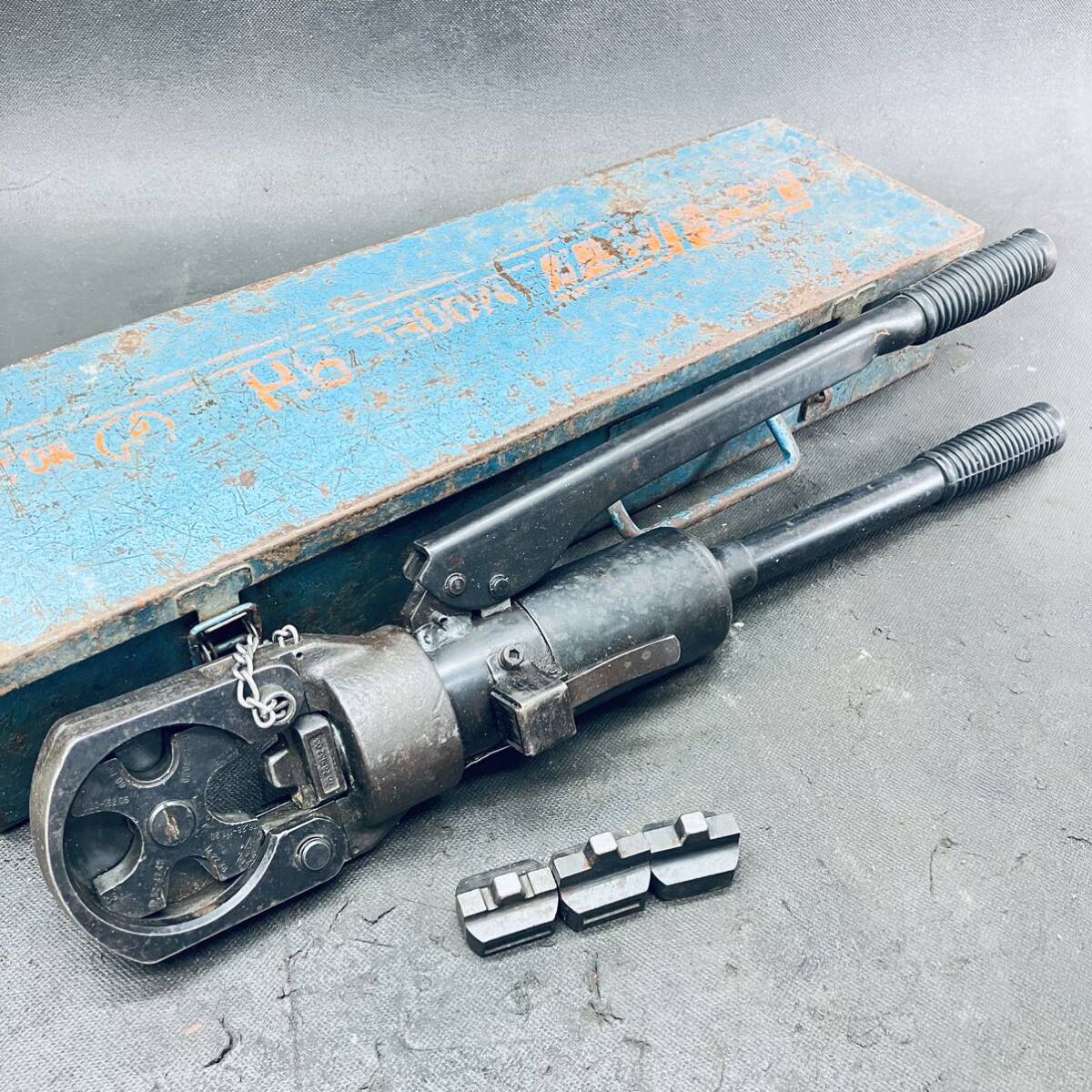 泉精器(IZUMI) 手動油圧式圧着工具 9号H 中古動作確認済み！即決送料無料！