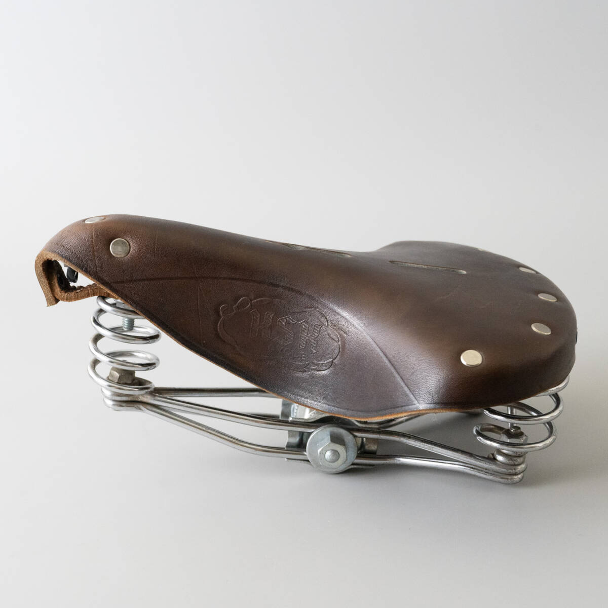 KSK 自転車 未使用保管品 サドル 革製 昭和 レトロ 当時物 ビンテージ アンティーク レザー