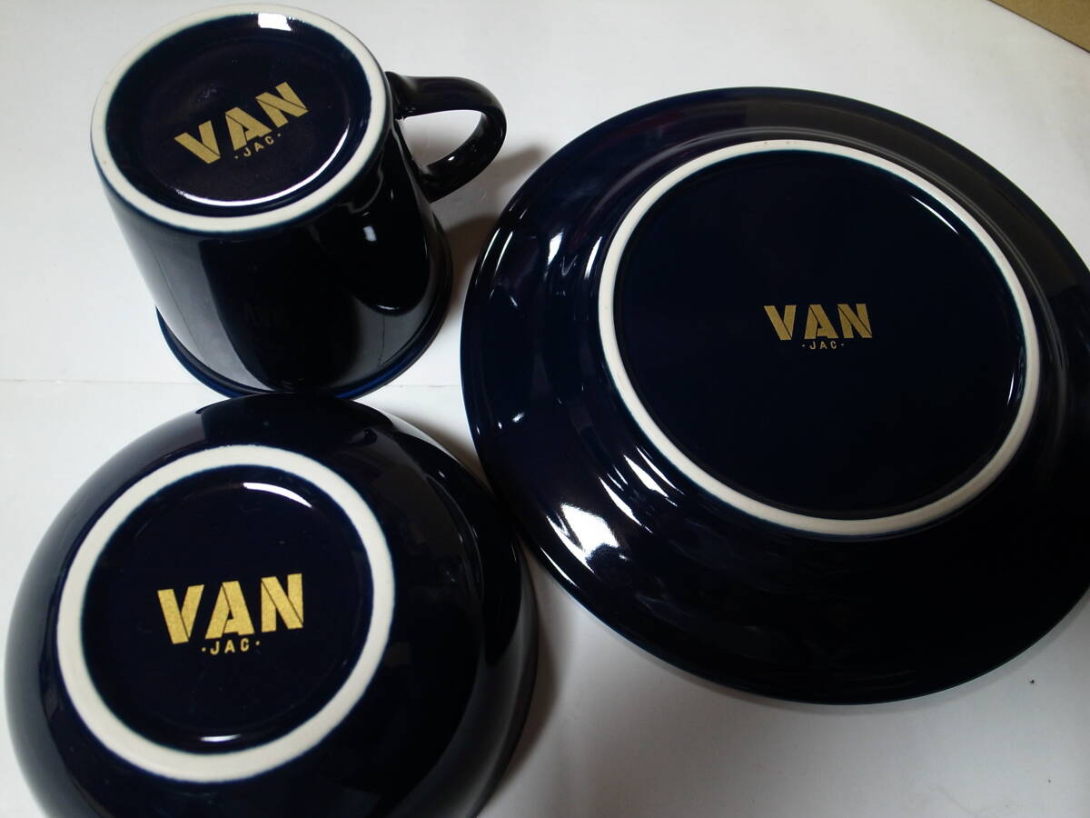 VAN JAC ヴァンヂャケット お皿・お椀・マグカップの食器3点 VAN JAC ヴァンヂャケット お皿・お椀・マグカップの食器3点