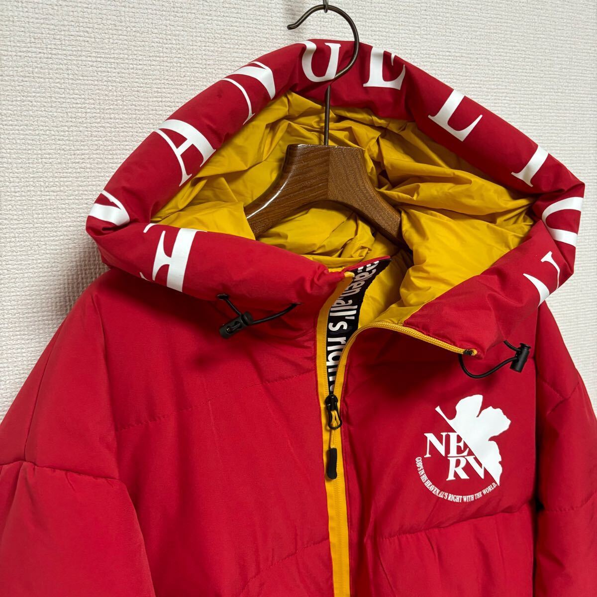 美品 EVANGELION マックハウス 中綿 ダウンジャケット フード 美品 EVANGELION マックハウス 中綿 ダウンジャケット フード