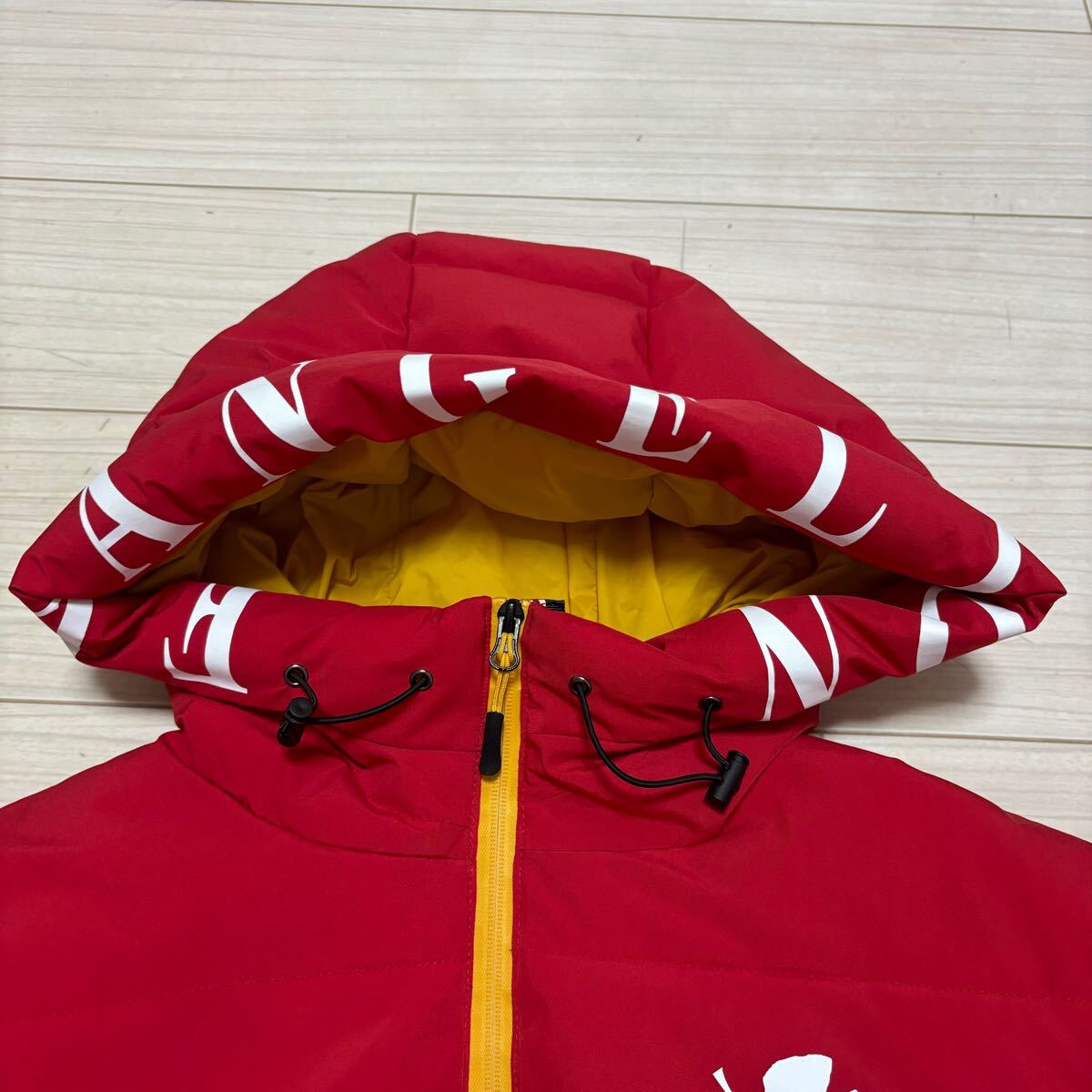 美品 EVANGELION マックハウス 中綿 ダウンジャケット フード 美品 EVANGELION マックハウス 中綿 ダウンジャケット フード
