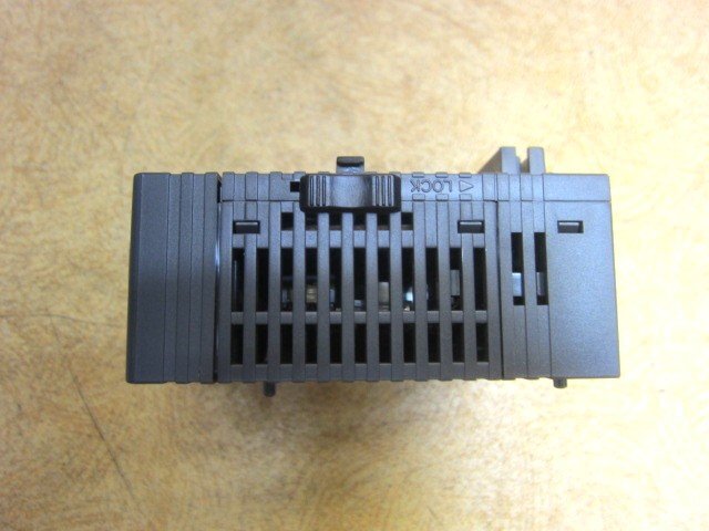 美品 KEYENCE キーエンス マスタ・ローカルユニット KV-CL20 KV 美品 KEYENCE キーエンス マスタ・ローカルユニット KV-CL20 KV