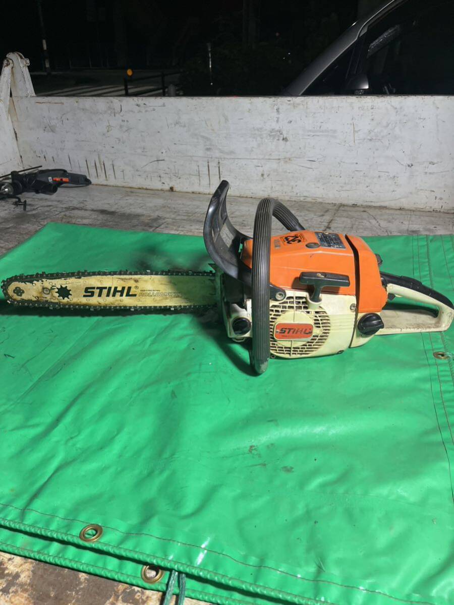 中古品　スチール STIHL 024AV 024AVSEQ SUPER エンジンチェーンソー 切断機 チェーンソー 