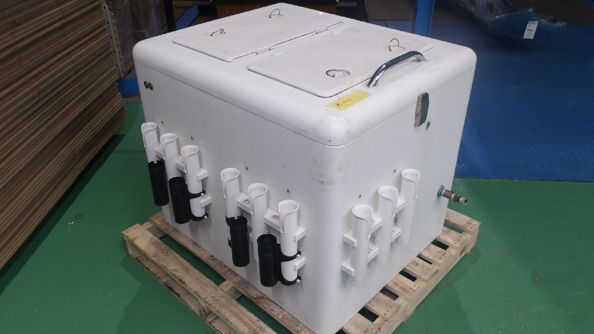 34000円 【個人宅配不可】中古 FRP 船生簀 イケス イケマ 水槽 34000円 【個人宅配不可】中古 FRP 船生簀 イケス イケマ 水槽