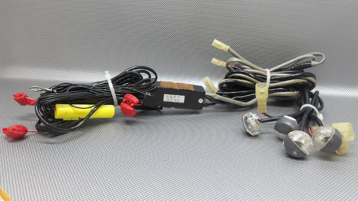 中古 スズキ ワゴンR MH23S 純正オプション ブルー LED フロアイルミネーション フットランプ インテリアイルミネーション (棚6881-D206)