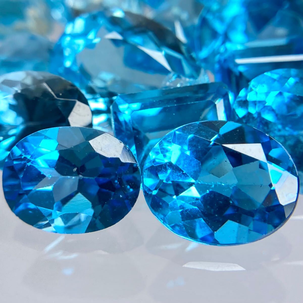 ◯天然ブルートパーズ49点おまとめ136.5ct◯o 約27.3g 裸石 宝石 blue topaz ルース jewelry ジュエリー w3 A32