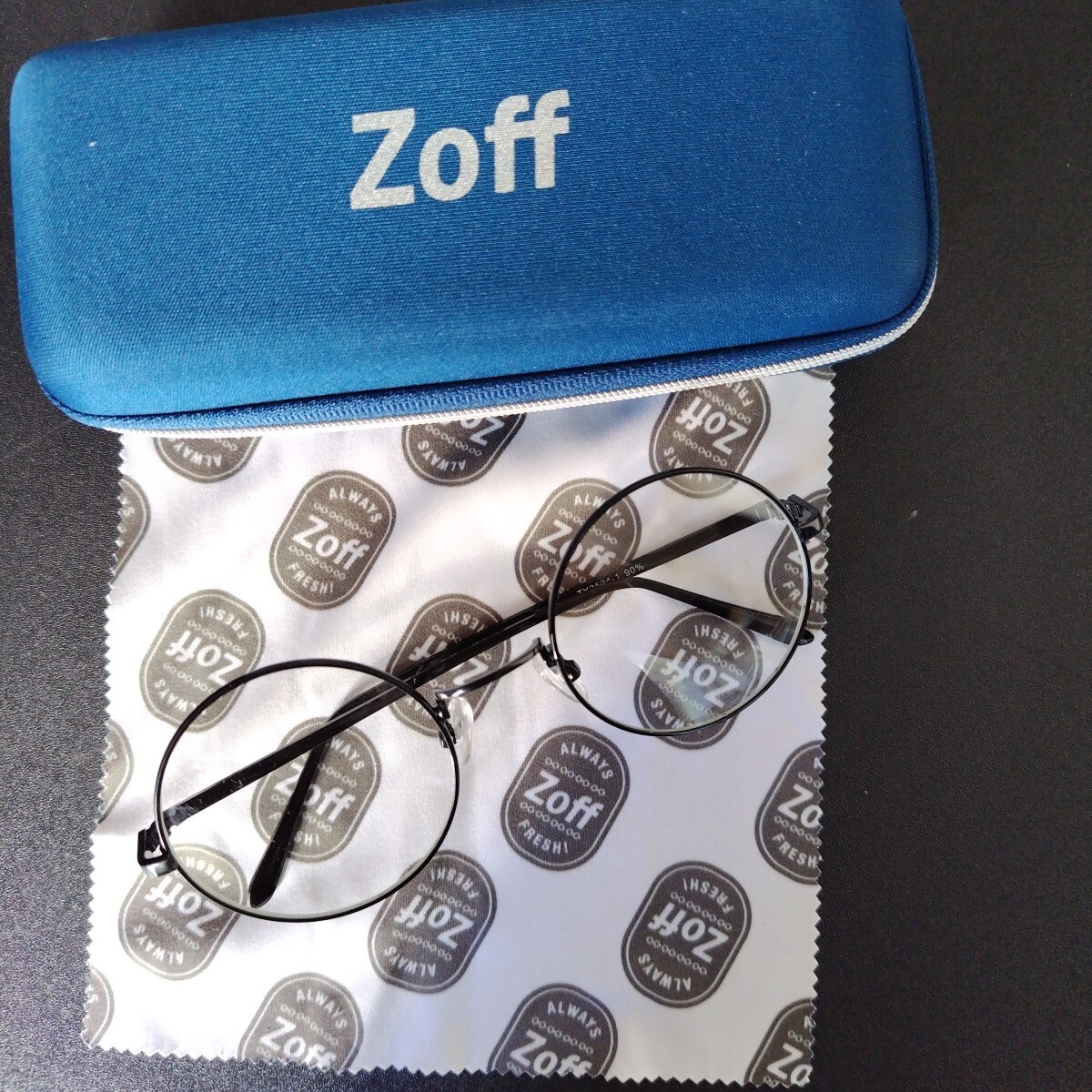 Zoff 丸型 サングラス　赤外線　９０%カット　 ケース付　新品未使用　最新版　度なし　透明