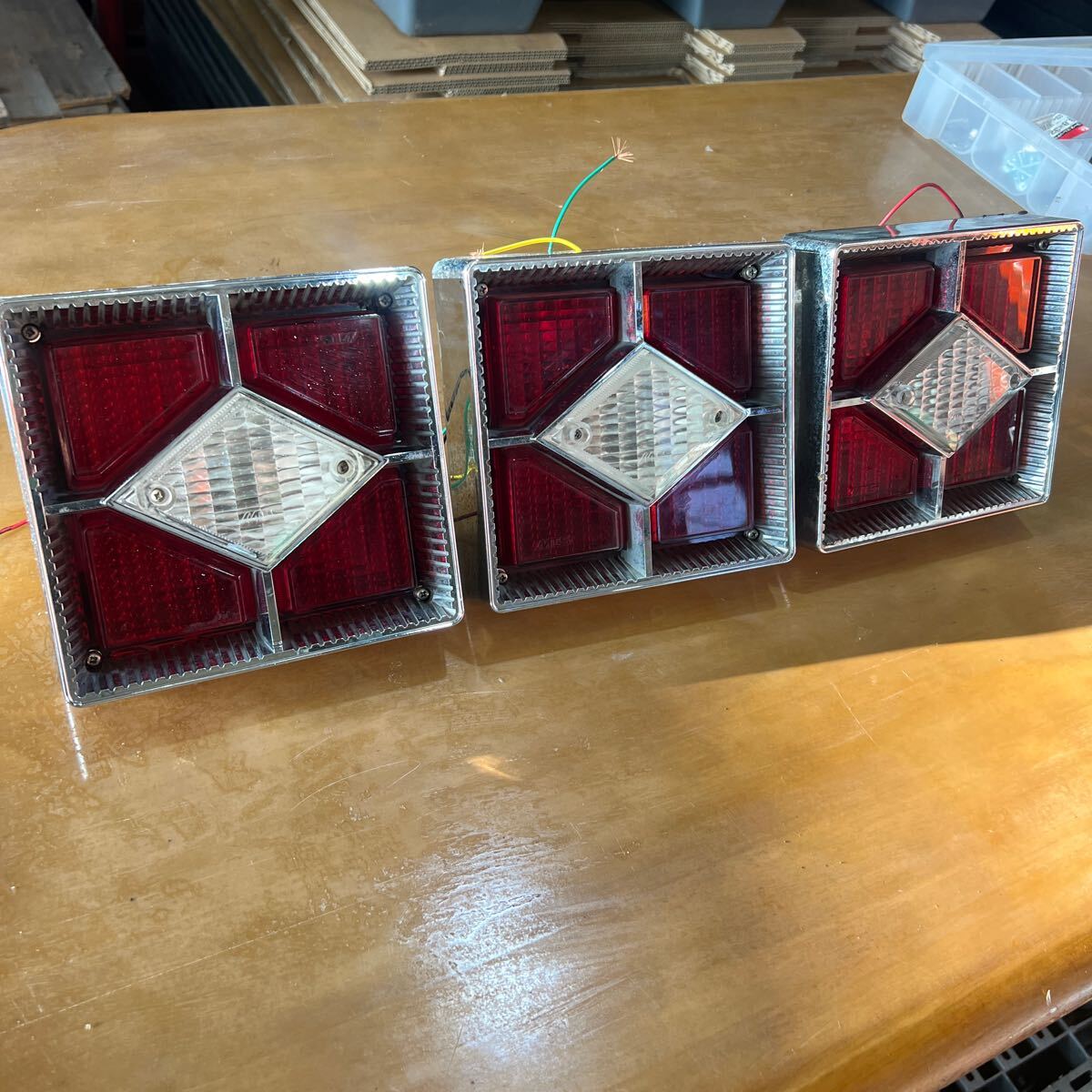 カミオン テールランプ デコトラ 旧車 トラック ダンプ24v カミオンテール 単体3個 当時物 角テール