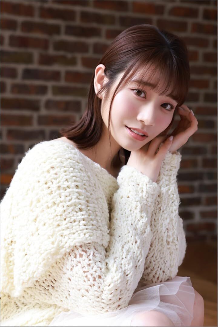 壁掛けカレンダー?。副茎互氓龋?023、2024）B2サイズ◆河北彩花（1本直筆サイン入り） 石川澪 MINAMO 小湊よつ葉