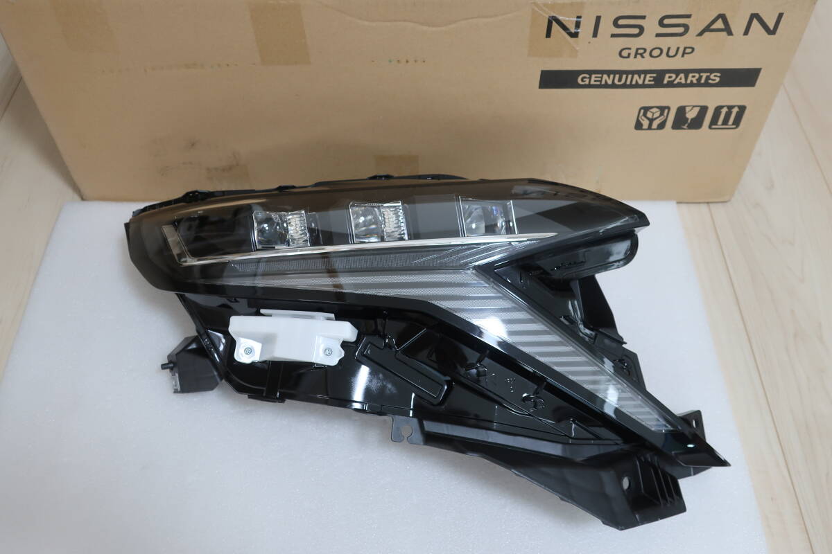 日産 サクラ SAKURA B6AW 純正 右 LED ヘッドライト Koito 100 日産 サクラ SAKURA B6AW 純正 右 LED ヘッドライト Koito 100