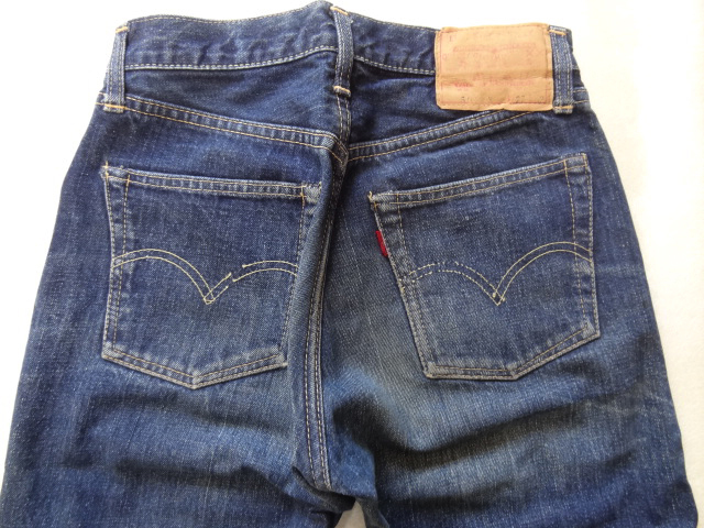 ビンテージ 50S LEVIS 501EXX ビッグE ダブルエックス 紙 パッチ シングルステッチ 赤耳 W26 色落ち ヒゲ オリジナル タブ イエロー ボタン
