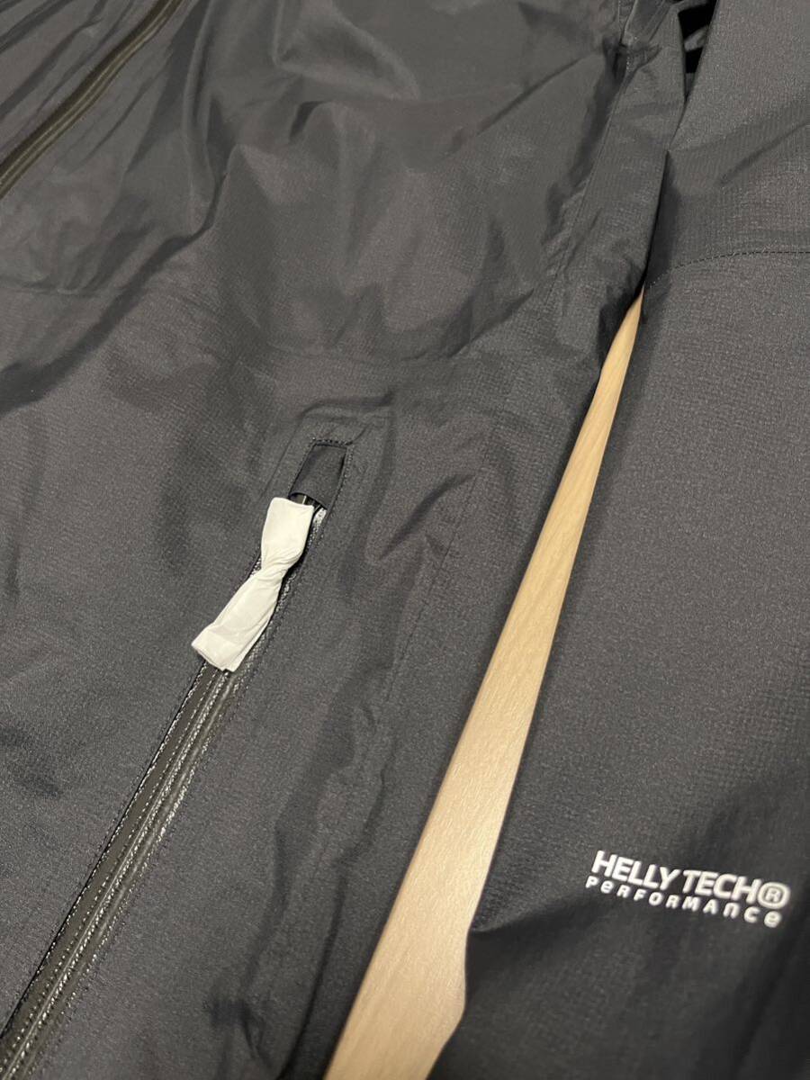 サイズXL 新品 タグなし ブラック HELLY HANSEN Brisk Light サイズXL 新品 タグなし ブラック HELLY HANSEN Brisk Light