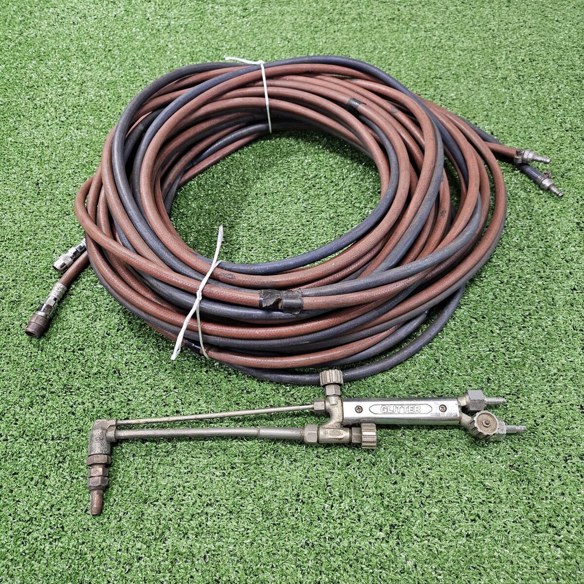中古動作品 動作確認済 ガス切断 トーチ (GLITTER) + ツインガスホース 20m カプラー付き 領収書対応