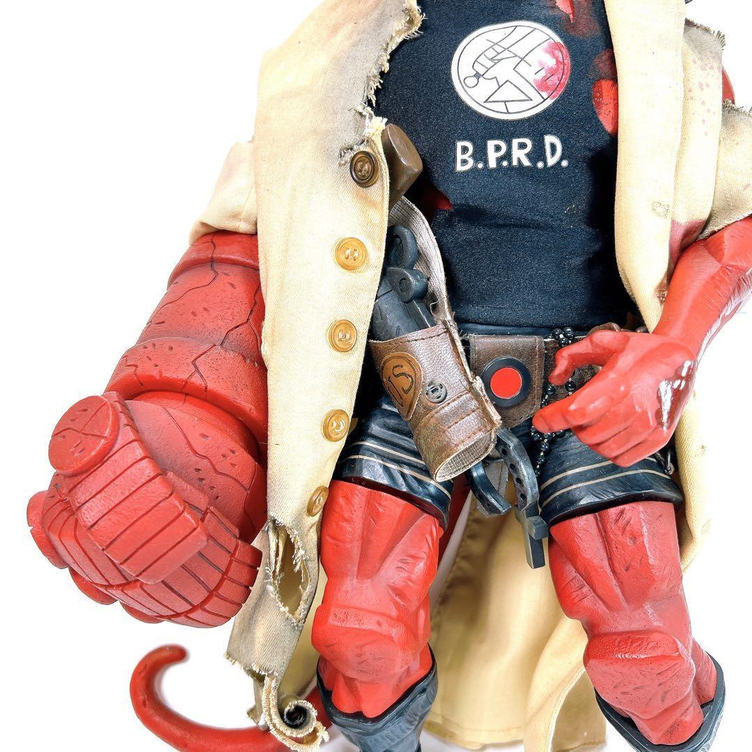 希少】メズコ ヘルボーイ バトルダメージ限定版 MEZCO HELL BOY 希少】メズコ ヘルボーイ バトルダメージ限定版 MEZCO HELL BOY