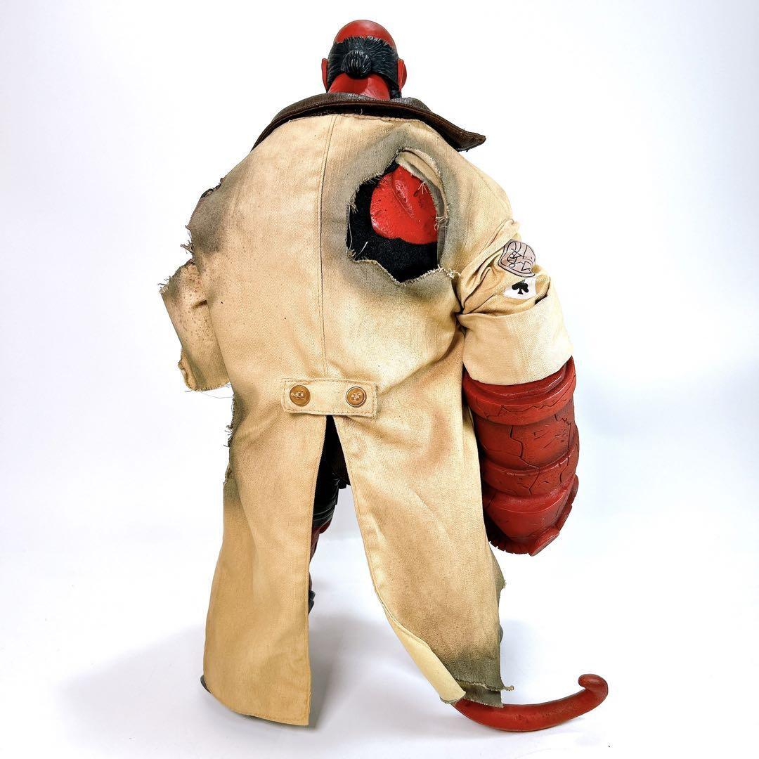 希少】メズコ ヘルボーイ バトルダメージ限定版 MEZCO HELL BOY 希少】メズコ ヘルボーイ バトルダメージ限定版 MEZCO HELL BOY