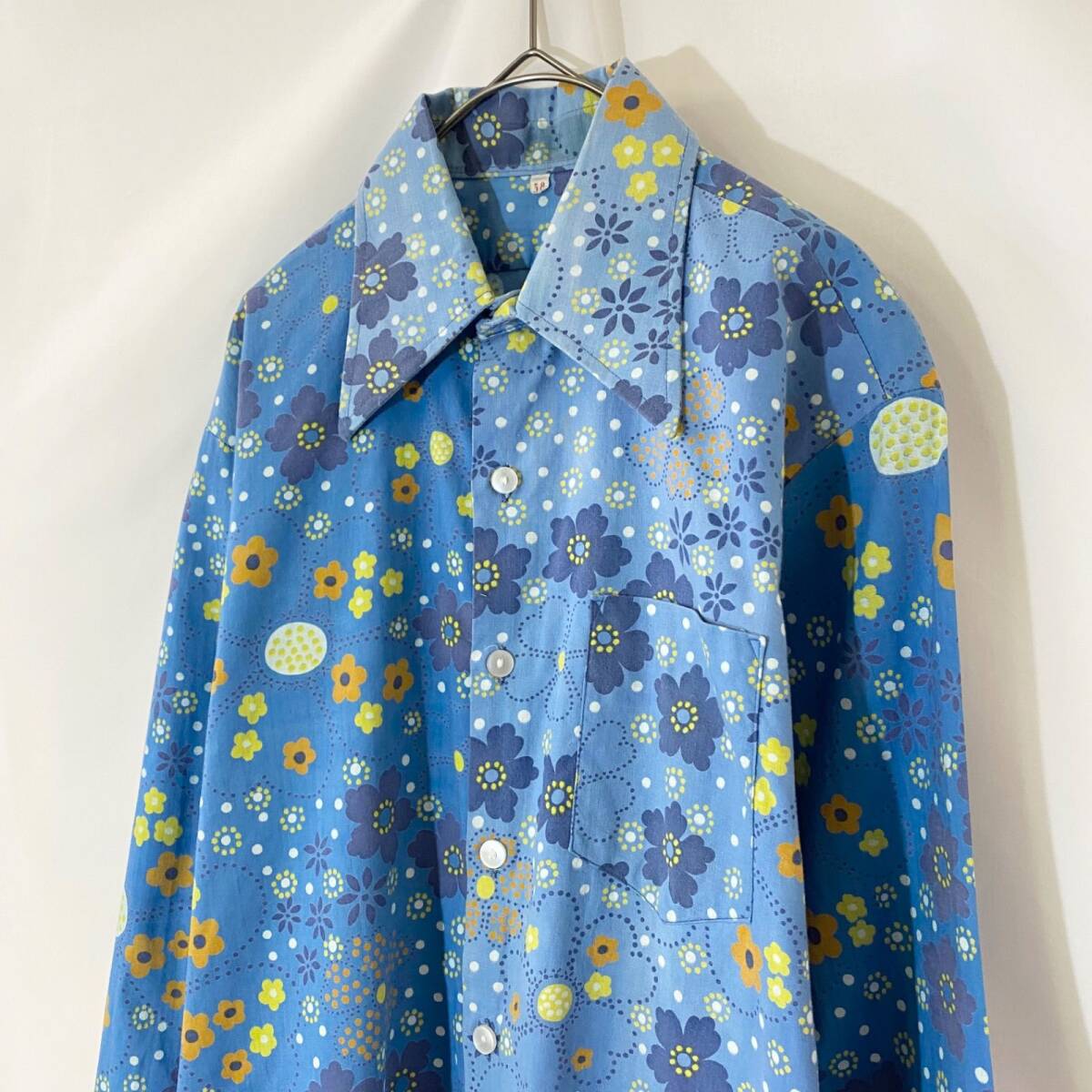 古着 70s 70年代 ヴィンテージ シャツ デカ襟 長袖 総柄 柄 古着 70s 70年代 ヴィンテージ シャツ デカ襟 長袖 総柄 柄