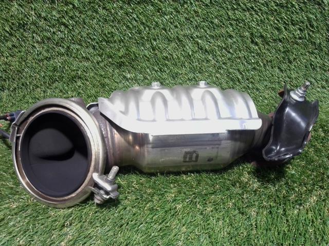 レクサス NX DBA-AGZ15 触媒 8AR-FTS 085 美品 低走行 触媒 25051-36250_画像2