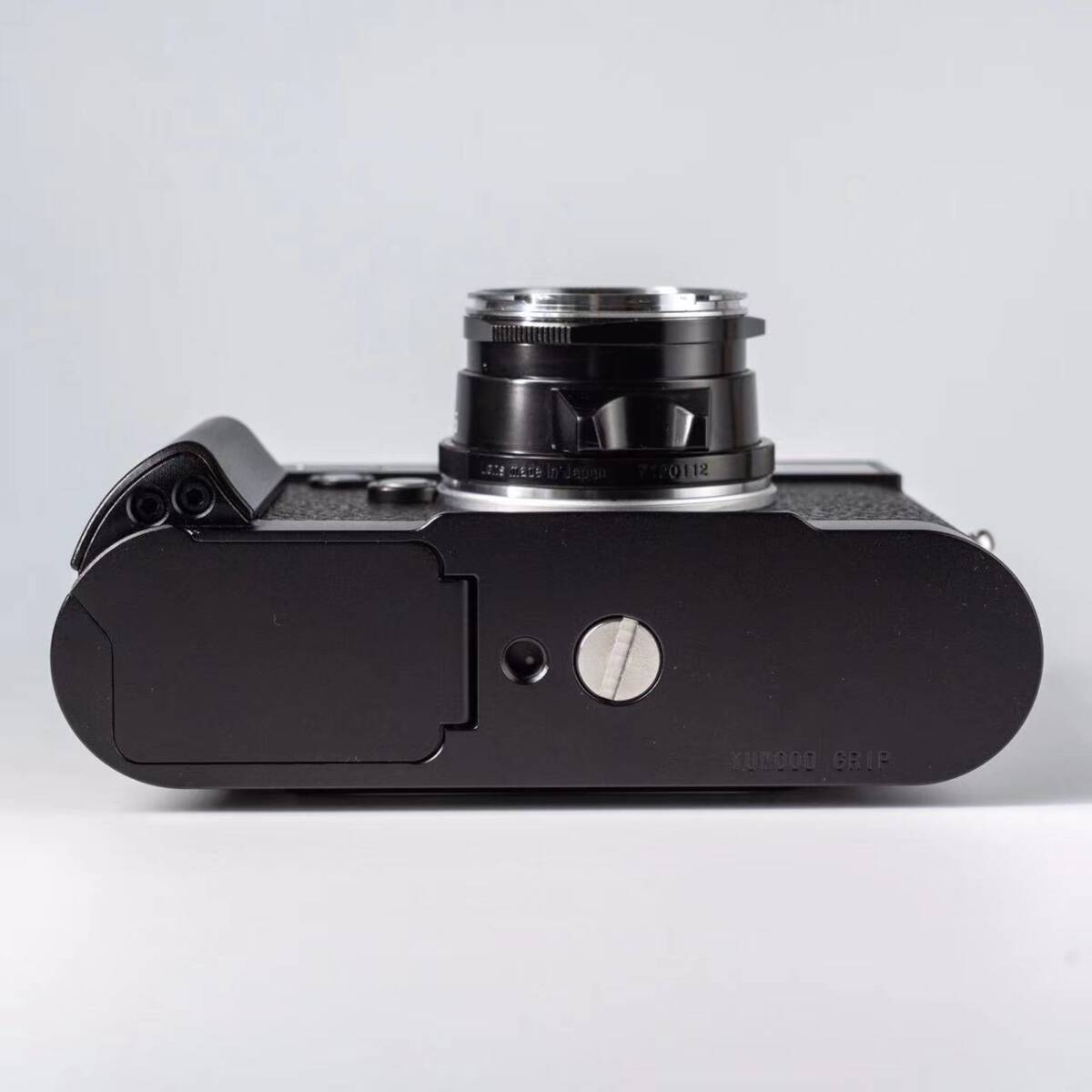 新品 LEICA ライカ m240/m246/m262用 ハンドグリップ 新品 LEICA ライカ m240/m246/m262用 ハンドグリップ