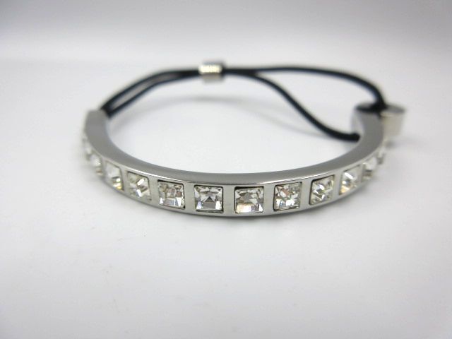 ◇ SWAROVSKI スワロフスキー スクエアラインストーン ブレスレット バングル シルバーカラー アクセサリー レディース 未使用品 箱付き