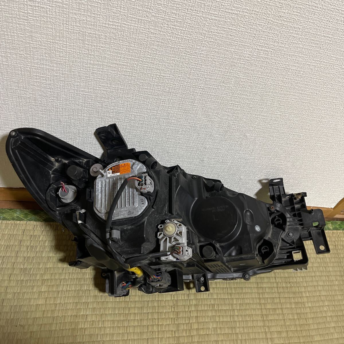 アテンザワゴン LDA-GJ2FW 前期 左ヘッドライト ヘッドランプ アテンザワゴン LDA-GJ2FW 前期 左ヘッドライト ヘッドランプ