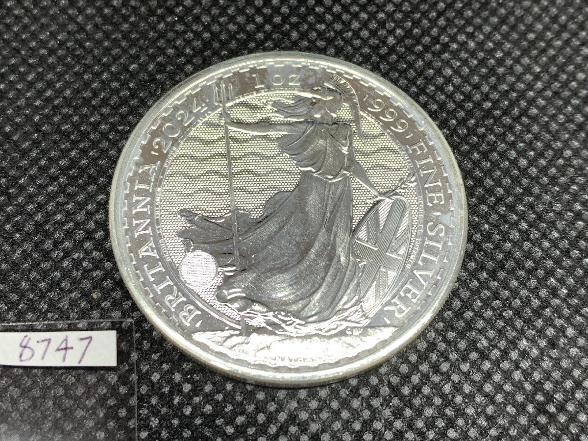31.1グラム 2024年 (新品) 黒っぽく イギリス「ブリタニア」純銀 31.1グラム 2024年 (新品) 黒っぽく イギリス「ブリタニア」純銀