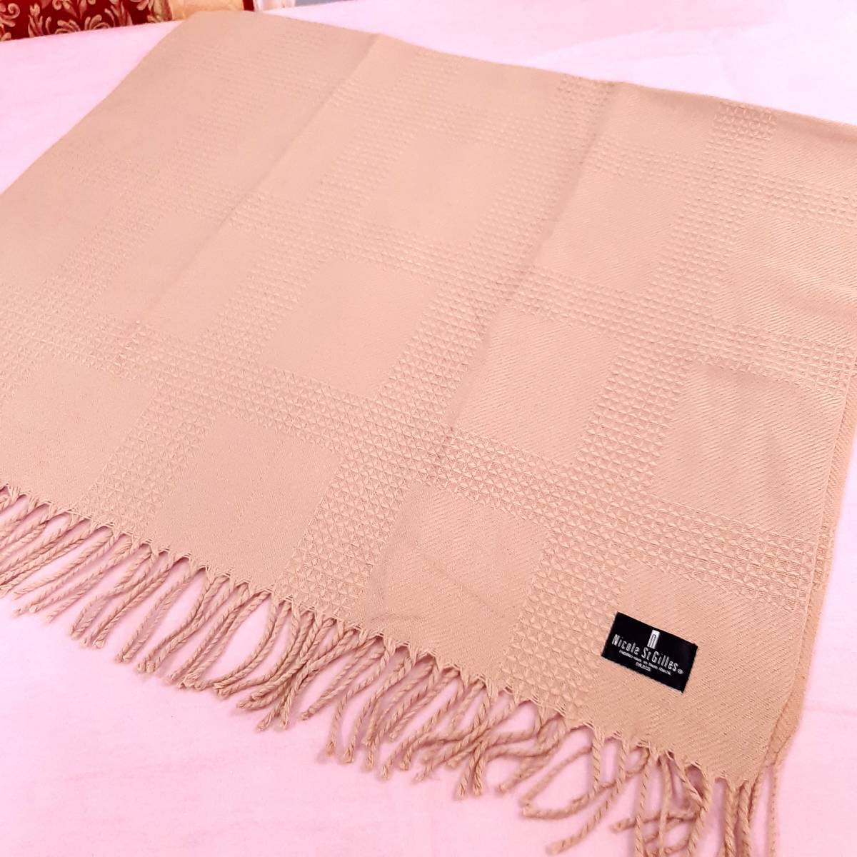 y6美品★NICOLE St GILLES★ブランド　大判上質で暖かい大きめのマフラー★ストール　ベージュブラウン色　中古