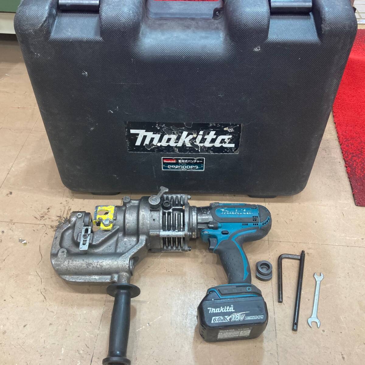 Yahoo!オークション - マキタ(makita) コードレスパンチャー Yahoo!オークション - マキタ(makita) コードレスパンチャー
