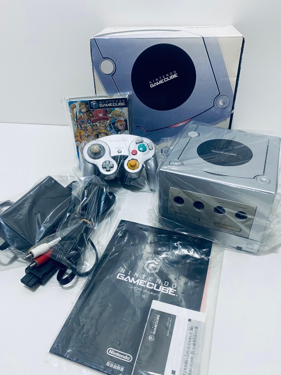 動作品 GC ゲームキューブ 銀 本体 (DOL-001) 任天堂 Nintendo GameCube 箱付 +ゲームソフト セット 希少品(Z-28)