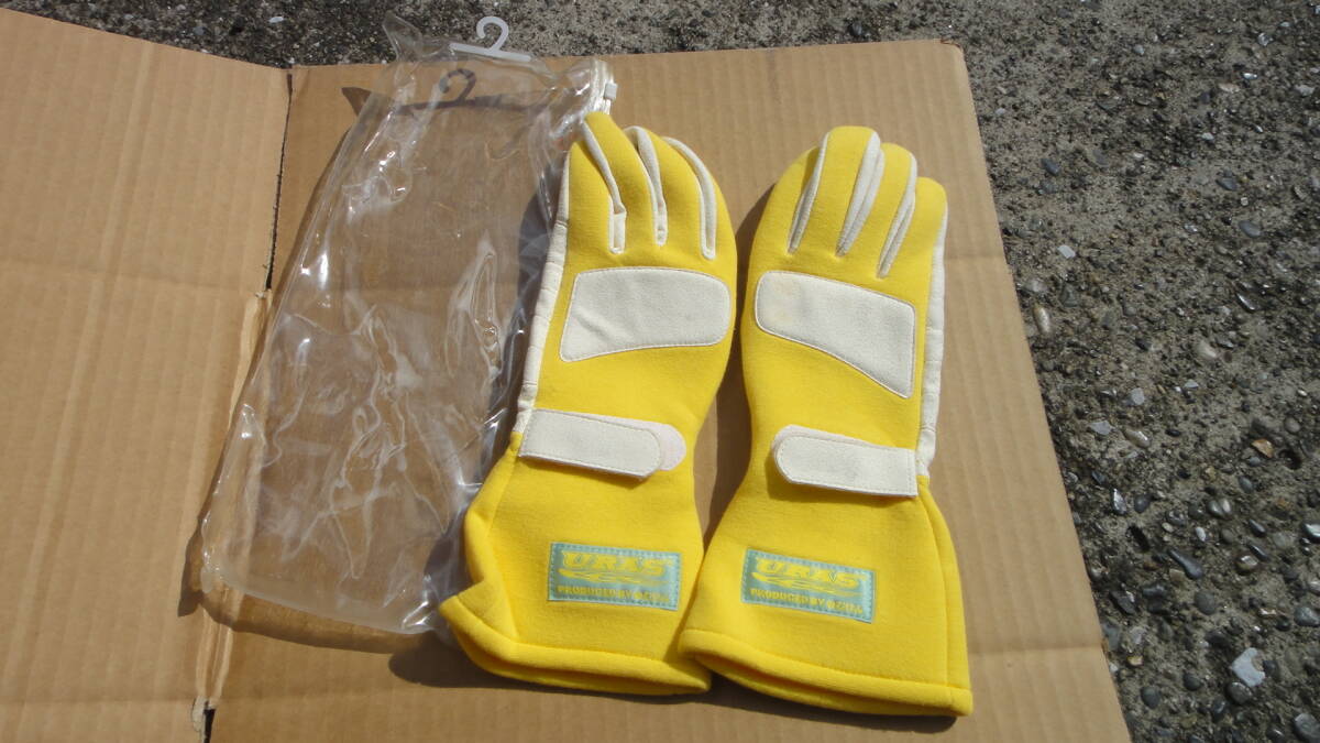 URAS 走行会用グローブ　のむけん　黄色　フリーサイズ　新品　多少シミあり